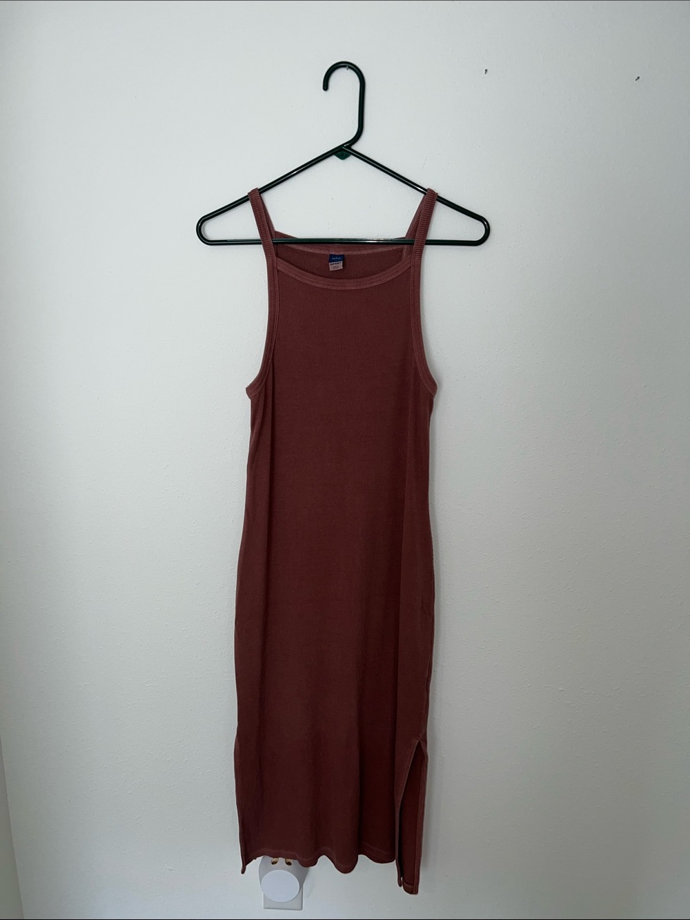Old Navy Sleeveless Ribbed Midi Dress - Mauve